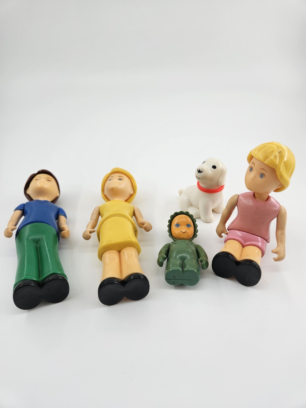 Vtg Little Tikes 5 Dolls &Dollhouse Figures Family Mother Father Baby Girl, Dog